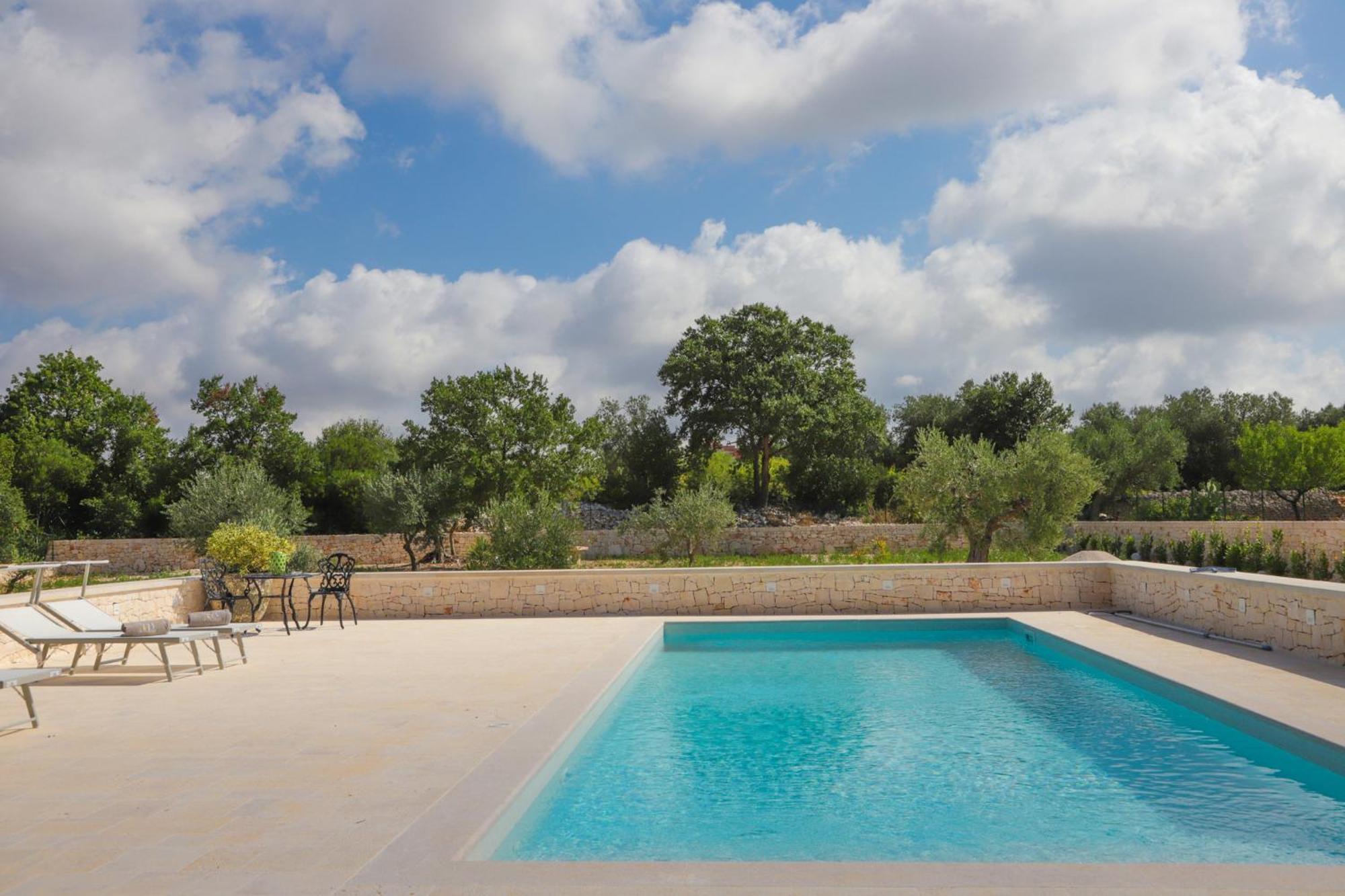 Td Trullo Roverella Charming Trullo With Pool Кастеллана-Гротте Екстер'єр фото